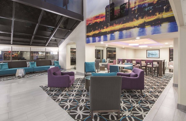 La Quinta Inn & Suites by Wyndham Festus - St. Louis South