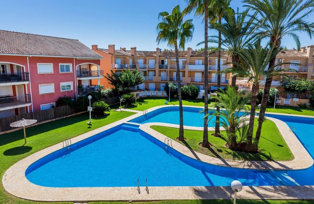 La Romana Triplex Apartment Javea Arenal, mit Terrasse, Klimaanlage, Pool, Garten, Tennis