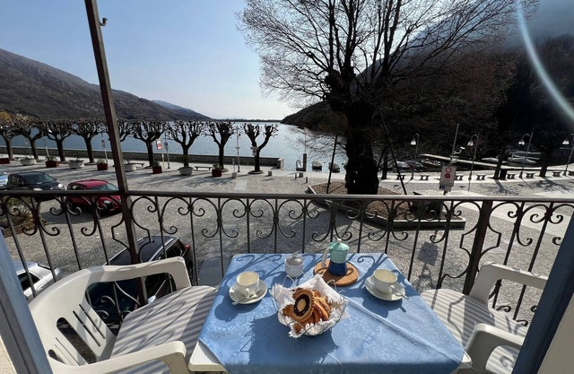 La Rondine apartment in Mergozzo lakeview