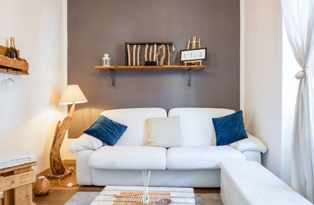 La Serra cozy apartment with sea view!