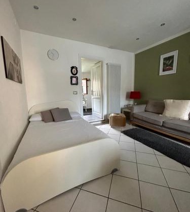 LA TANA Guest House