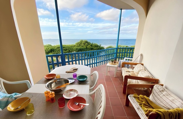 La Terrazza - Apartment with Sea View Terrace for Families Seeking Relaxation