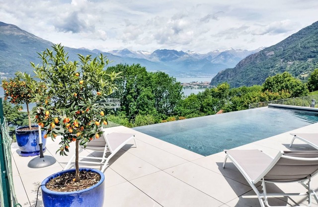 La Terrazza sul Lago by Interhome