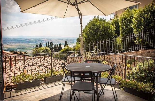 La Terrazza sulla Valle, mit privater Terrasse mit Blick auf das Tal!