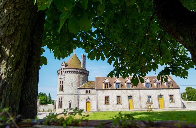 LA TOUR D'ALIGRE AUSSERGEWÖHNLICHES HAUS 1H20 VON PARIS