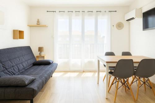 La Vahiné au bord de l'eau