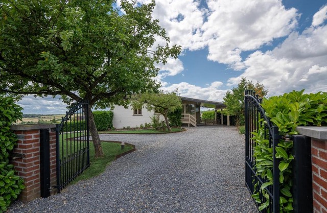 La Villa Ava