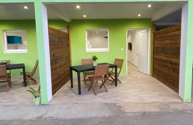 La Villa Navidad Cosy-Studio-Blick zur Meerseite-Ensuite Dusche