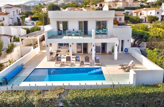 La Vista - Modern Luxury for 12 Guests