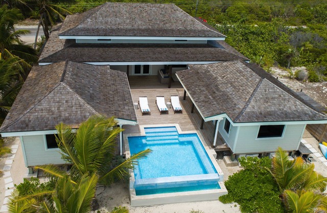 Lady Blue liegt am wunderschönen Strand von Tar Bay-Features Infinity-Pool / Outdoor Living