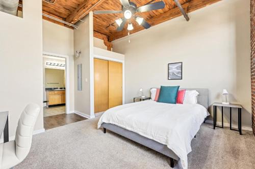 Lafayette 107 I Modern & Vintage 1bd Apartment