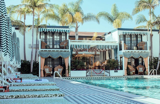 Lafayette Hotel & Club