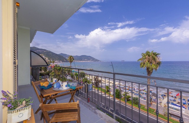 Laigueglia Strand, Alassio, Italien