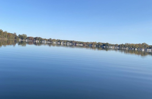 Lake access directly in front of Cottage on high speed watercraft Big Barbee