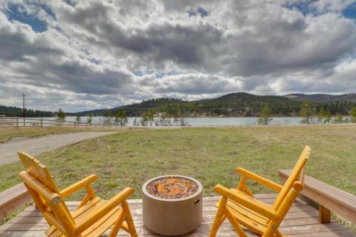 Lake Access, Fire Pit Glacier Country Getaway!