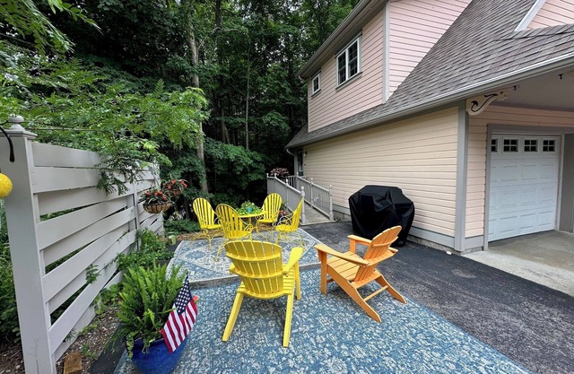 Lake Ann LOFT im Herzen des Lake Ann Dorfes, westlich von Traverse City MI