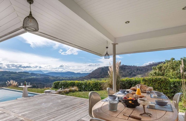 Lake Annecy – Peaceful villa between lake et mountains
