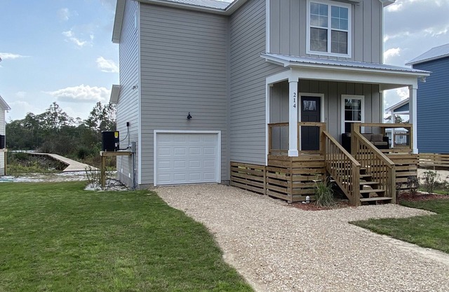 LAKE, BEACH, MARINA, FISHING, NATURE HIKING, THIS HOME HAS IT ALL!