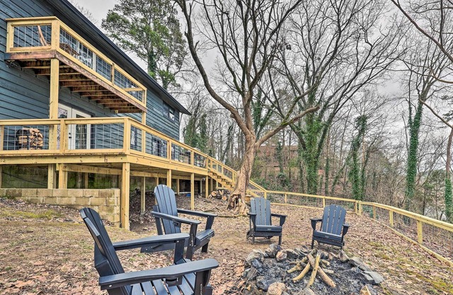 Lake Catherine Home w/ Deck + Fire Pit!