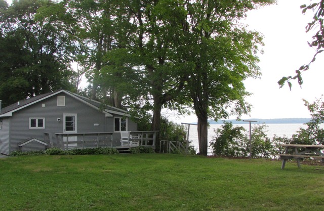Fantastisches Vermont Shore Lake Champlain Cottage