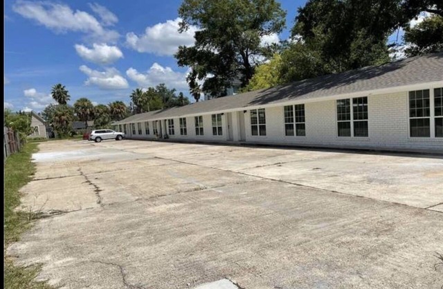 Lake Charles Historical District Hideaway