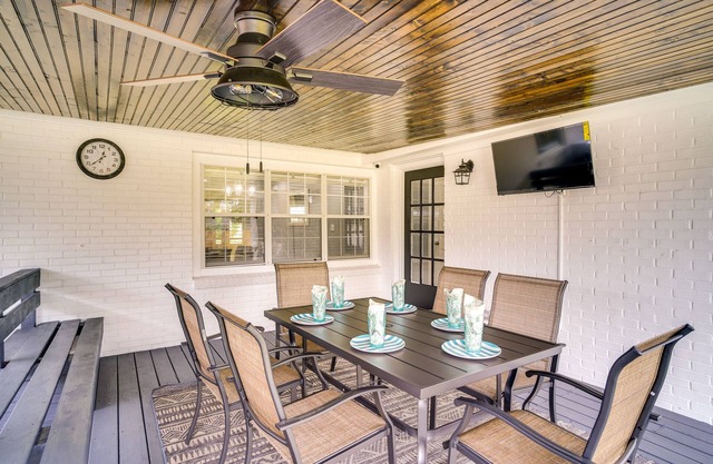 Lake Charles Home w/ Gas Grill & Fenced-In Yard!