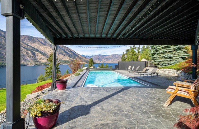 Lake Chelan View Home with pool, hot tub & yard!