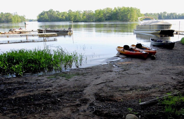 Lake Chippewa-Cabin-Saturday Weekly rentals 3 bedrooms 2 Bath