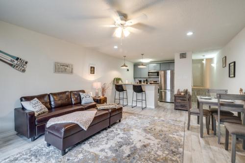 Lake Conroe Condo Patio and Water Views