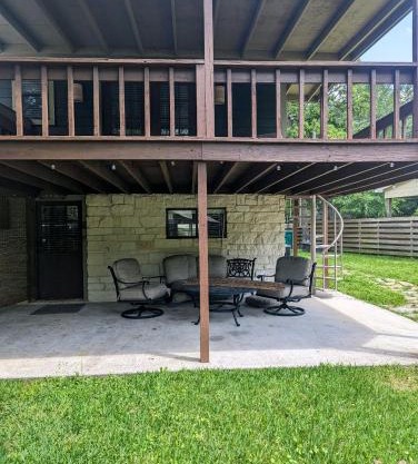 Lake ConRoy Estates - Unit B with Pool Access