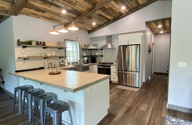 Lake Cottage - 15 Minutes to Jiminy Peak Ski Resort, Albany, Troy