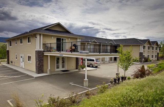Lake Country Inn