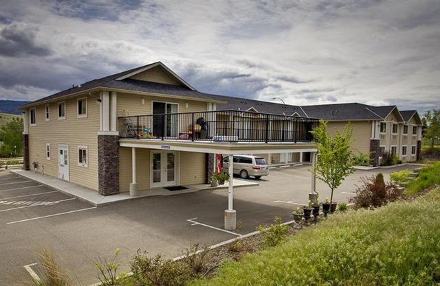 Lake Country Inn