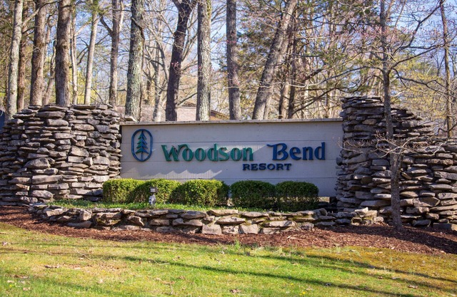 Lake Cumberland getaway at beautiful Woodson Bend Resort near Somerset, Kentucky