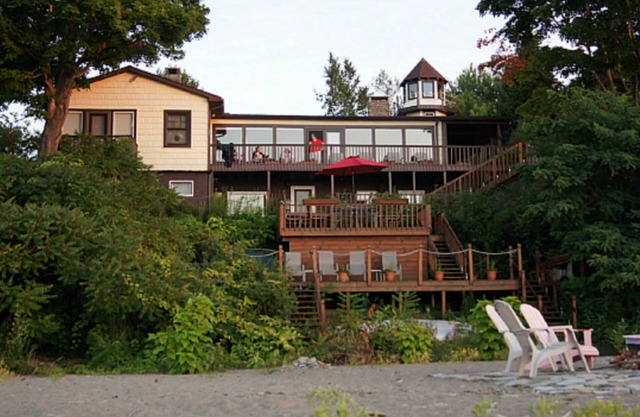 Lake Erie Beachfront Apartment mit Strand, der nicht endet.