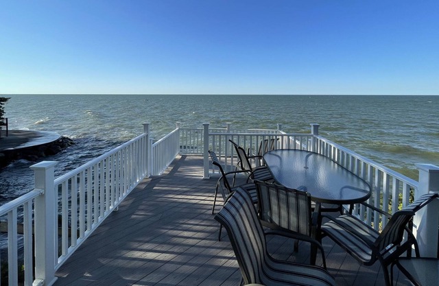 Lake Erie Coast