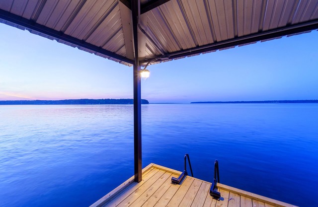 Lake Eufaula Waterfront Home - Paradise Point