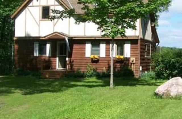 Lake Front Big Yard Fischerei Dock Paddle Boards AC Lagerfeuer Schwimmen Grill Deck