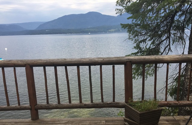 Ruhiger Verstecksee