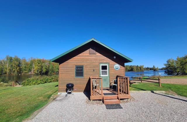 Lake Front Cabin