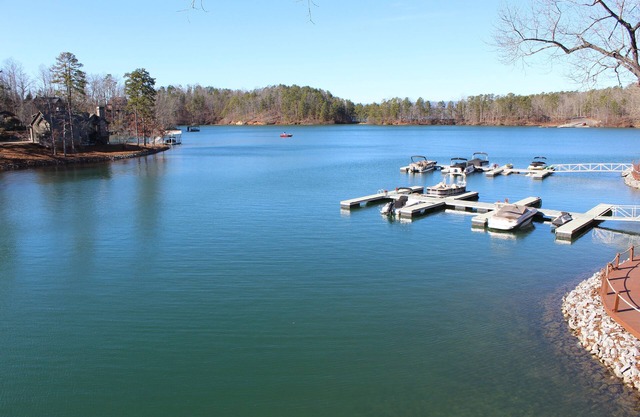 Lake Front Chalet 9. 4 Meilen von der Clemson University