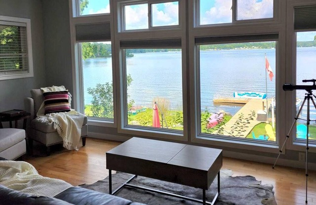 Lake front cottage