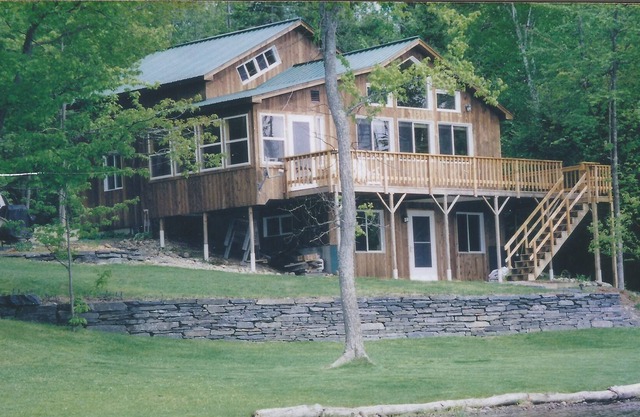 Familienfreundliche Lake Front Cottage am Lake Eden, VT