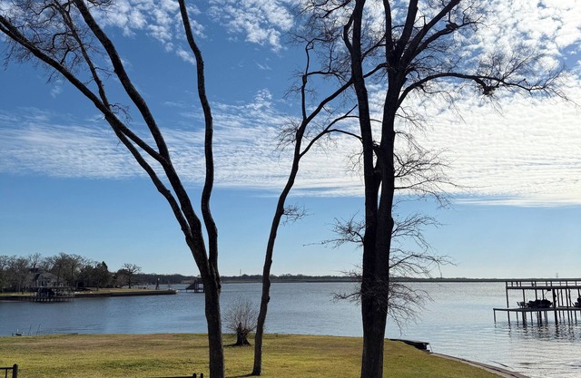 Lake front home in Star HarbornLakeside 9 Getaway