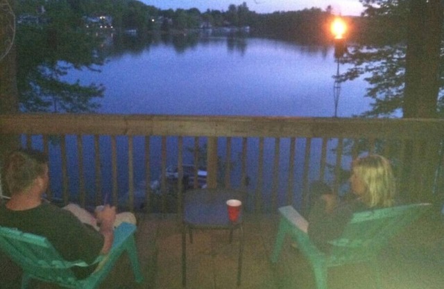 LAKE FRONT ISLAND HIDE-AWAY WITH BOAT DOCK