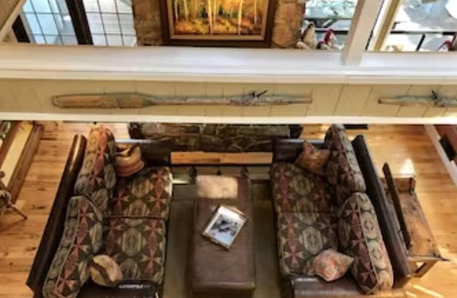 Lake Front Luxury Lodge - Near Yosemite - Pool Table - Private Dock and Lake PML