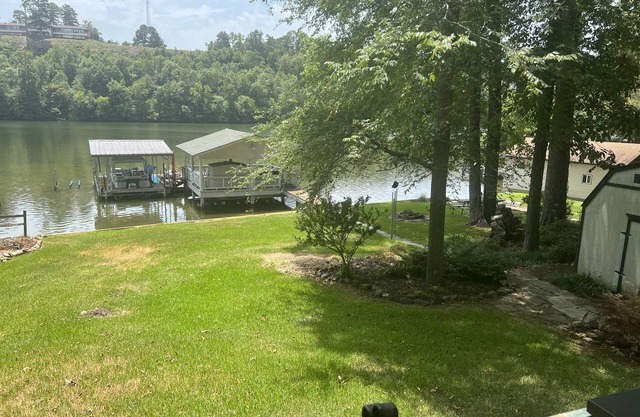 Lake front property with cabana on Lake Catherine. 20 minutes from Casino.