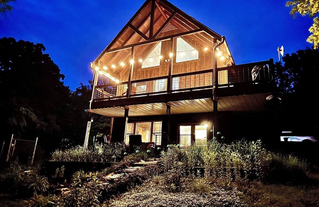 Lake Front Villa near Branson