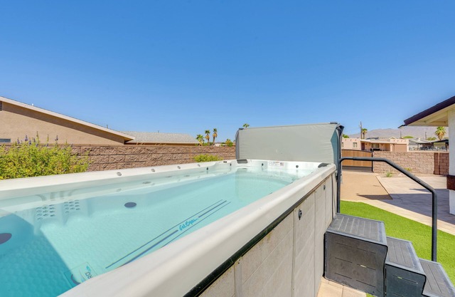 Lake Havasu Views: Home w/ Patio & Putting Green!