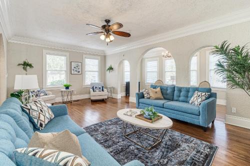 Lake Hollingsworth 4Br Luxury Diamond Elite Home